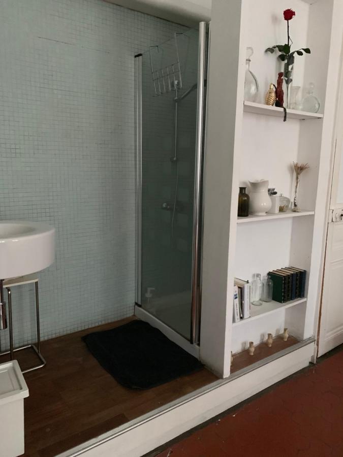 Bed and Breakfast Liberte Марсель Экстерьер фото