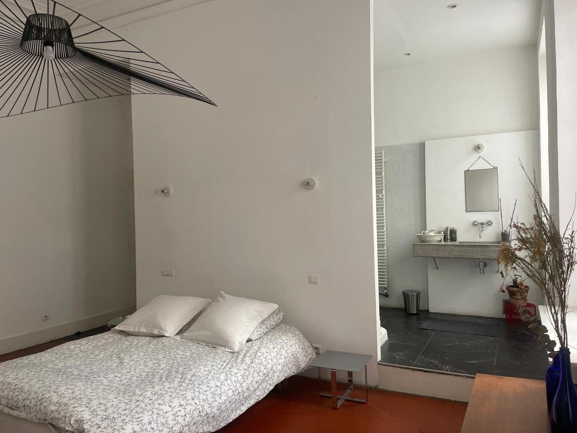 Bed and Breakfast Liberte Марсель Экстерьер фото